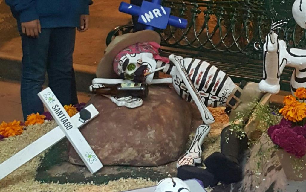 Compartiendo con los Muertos